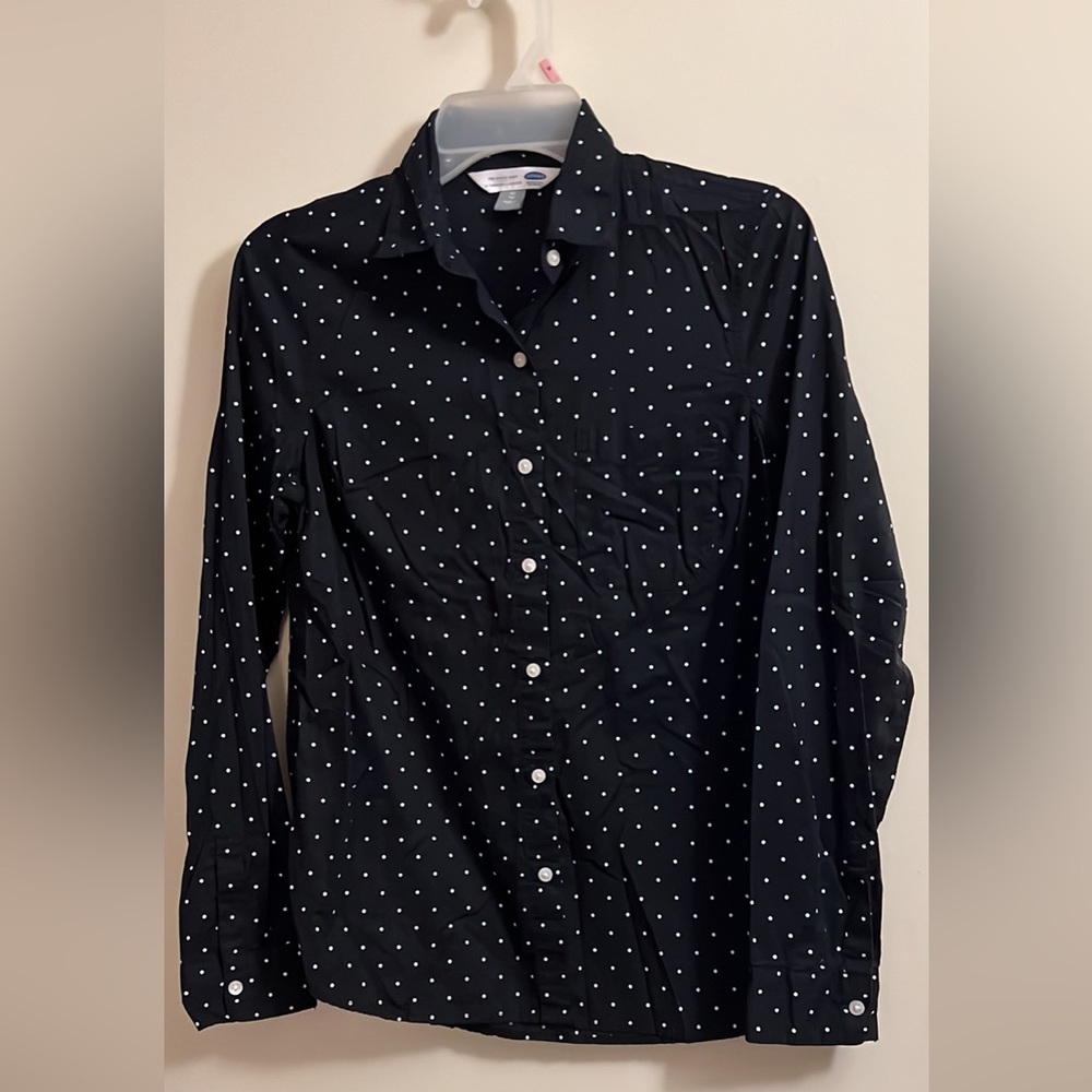Old Navy Classic Button Down ✨